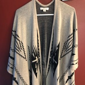 FRANCESCA'S Aztec Poncho